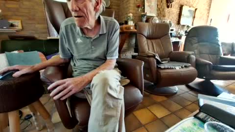 johan7 heet online show from August 8, 2:28 pm