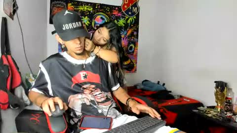 johan_and_antonella online show from August 7, 4:45 am