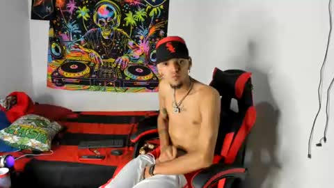 johan_and_antonella online show from August 11, 7:21 am