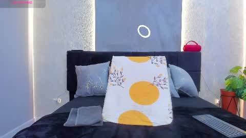Johan Williams online show from August 1, 5:57 am