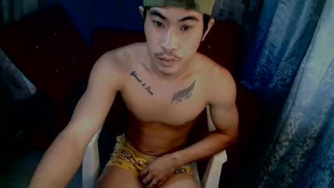 john_fucker143 online show from August 12, 4:31 pm