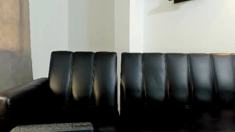 john_ssnow29 online show from July 24, 2:09 pm