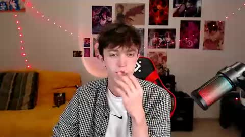 john_winx online show from July 2, 5:03 pm