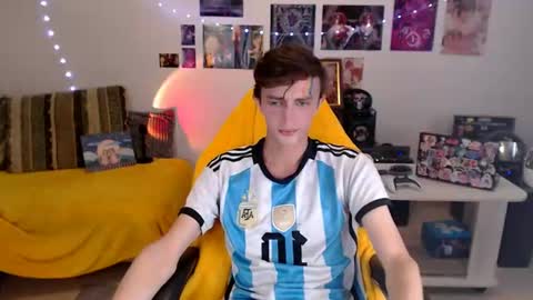 john_winx online show from August 18, 9:48 am