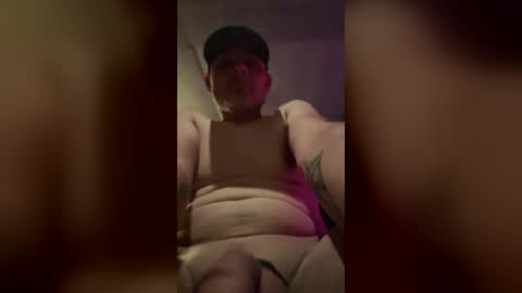 bisexual King  online show from August 8, 6:57 am