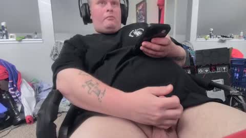 johnfernandez784 online show from July 8, 5:39 pm