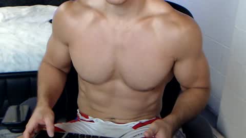 Johnnie Redd online show from August 12, 5:48 pm