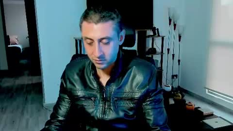 Johnny online show from August 8, 10:54 pm