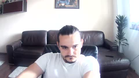 johnnybravovici online show from July 5, 12:30 pm
