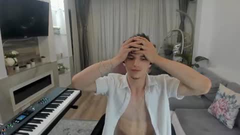 Johnny k. online show from August 4, 7:44 pm