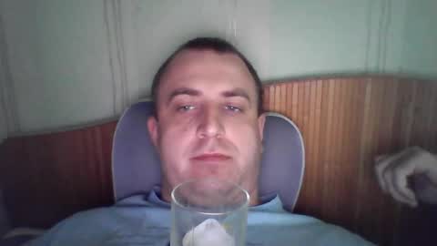 johnoreon online show from August 12, 6:49 am
