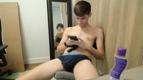 johnresmain online show from July 22, 2:41 pm