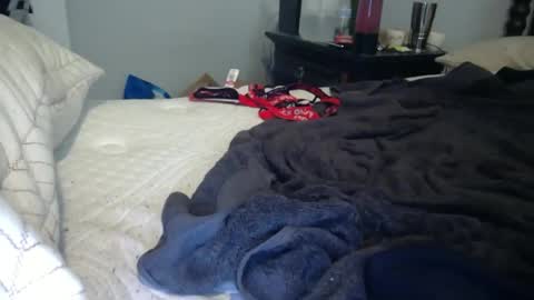 johnsmithapples346 online show from June 27, 3:59 pm