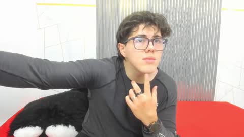 JOHNSON online show from March 25, 12:33 pm