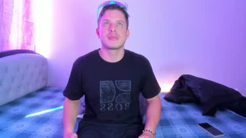 johnycooper08 online show from August 9, 2:18 pm