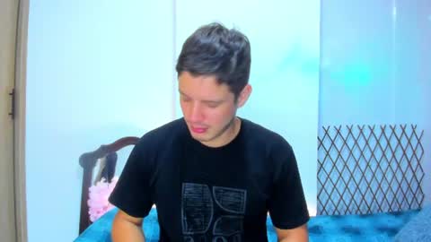 johnycooper08 online show from August 16, 6:28 am