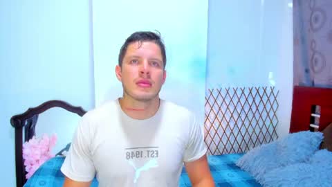 johnycooper08 online show from August 17, 7:24 am