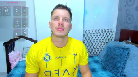 johnycooper08 online show from August 19, 6:20 am