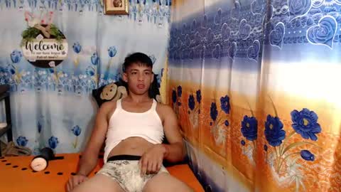 johnydestroyer online show from August 3, 9:22 pm