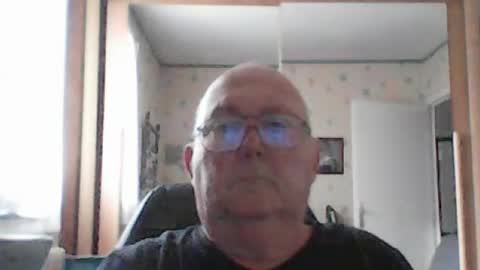 jojo60000529566 online show from June 17, 5:39 am