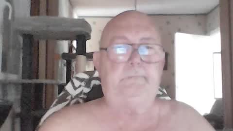 jojo60000529566 online show from July 10, 12:33 pm