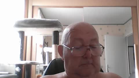 jojo60000529566 online show from August 3, 7:26 am