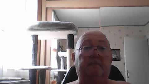 jojo60000529566 online show from August 3, 9:38 am