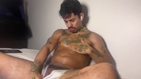 jojoleche online show from August 2, 6:53 am