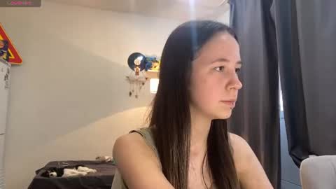 I am Joline ntmuLets hit 10 Thumbs Up together online show from June 19, 1:33 pm