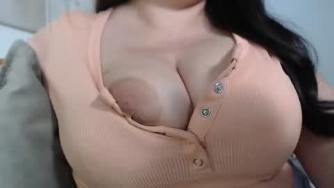 Jolene online show from July 13, 9:49 am