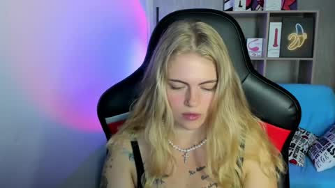 Jolly online show from August 15, 4:38 am