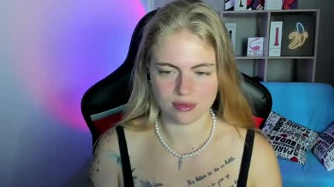 Jolly online show from August 16, 3:54 am