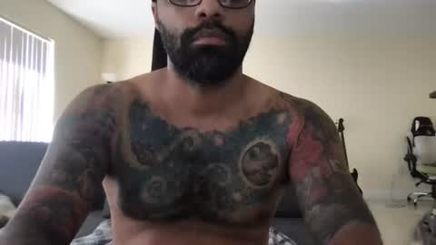jon2h6k online show from August 9, 9:05 pm