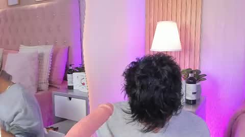 Jonas  online show from August 15, 5:22 am