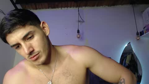 jonathancast08 online show from August 2, 2:29 am