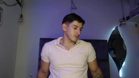 jonathancast08 online show from August 3, 10:06 pm