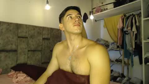 jonathancast08 online show from August 10, 2:24 am
