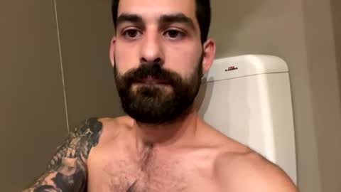 jonnibravo1597 online show from July 24, 9:18 pm