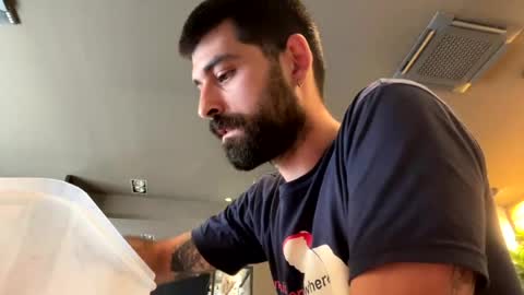 jonnibravo1597 online show from July 29, 9:05 am