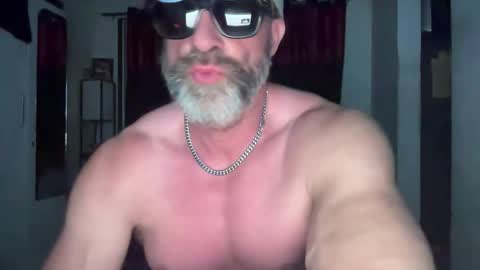 Jonny Cockfill online show from May 15, 7:36 pm