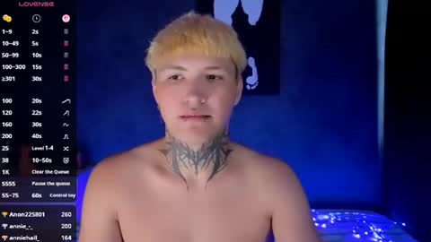 Jonny online show from August 4, 9:06 am