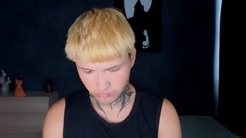 Jonny online show from August 5, 9:07 am