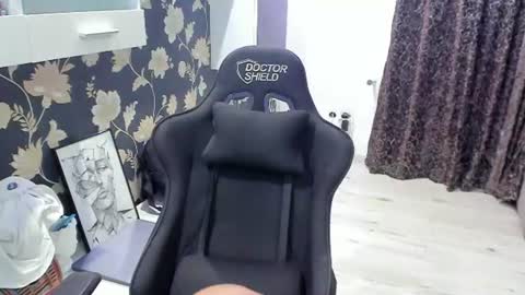 jonnyporn1 online show from September 2, 1:51 am