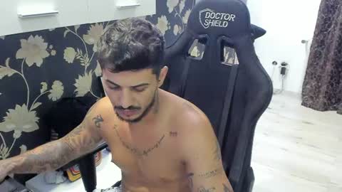 jonnyporn1 online show from September 6, 6:58 pm