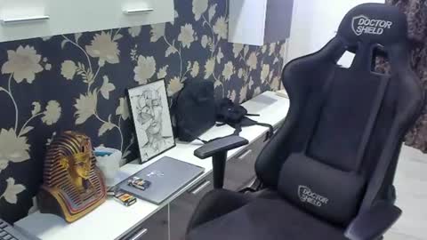 jonnyporn1 online show from September 7, 10:49 pm