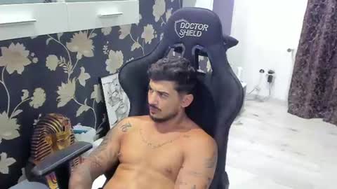 jonnyporn1 online show from September 8, 1:01 am