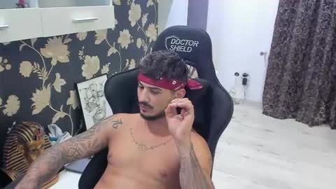jonnyporn1 online show from September 9, 2:08 am