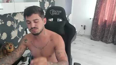 jonnyporn1 online show from September 10, 11:53 am