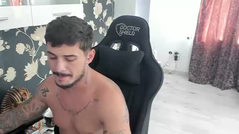 jonnyporn1 online show from September 10, 12:59 pm