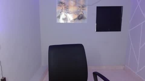 jordan_z_ online show from August 10, 10:11 pm